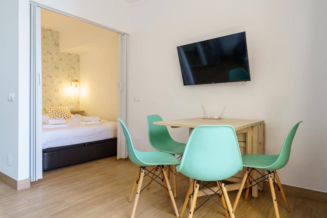 Amazing Views Beachfront Apartment With Swimming Pool Benalmádena Eksteriør billede